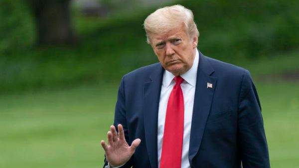 Usa, Trump oggi ha votato in Florida, ha scelto di farlo di persona e non per posta