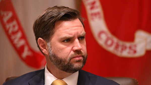 Vance in Israele per i colloqui con Netanyahu. I dettagli dell'accordo di pace tutti da discutere