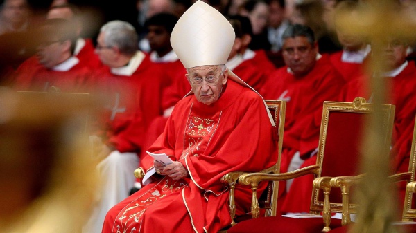 Vaticano: morto il cardinale Camillo Ruini, era stato presidente della Cei fino al 2008