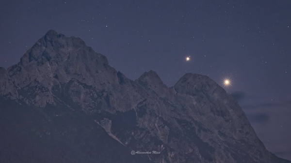 Venere e Giove illuminano la notte sulle Dolomiti