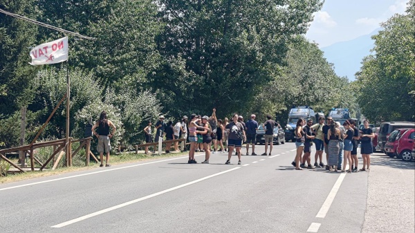 Vietato il campeggio No Tav in Val di Susa, gli antagonisti non cedono