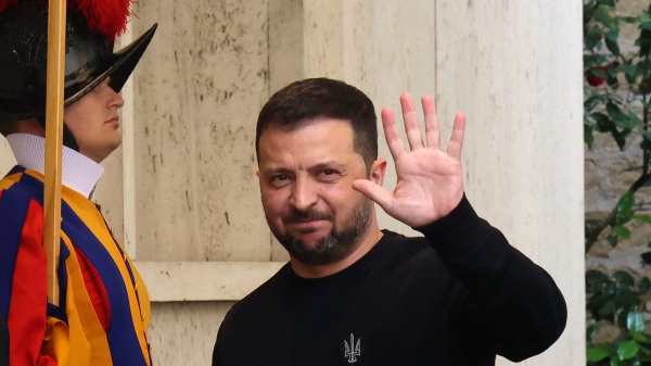 Zelensky a Roma, l'Italia è dalla parte giusta nella guerra. Mattarella, al vostro fianco, Meloni, aiuti fino alla pace