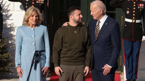 Zelensky negli Usa, nessun compromesso su sovranità. Biden, non sarete mai da soli. Patriot non sono escalation