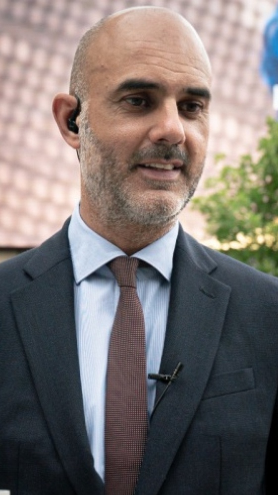 Vai alla pagina Alessandro Allocca Politica in Inghilterra