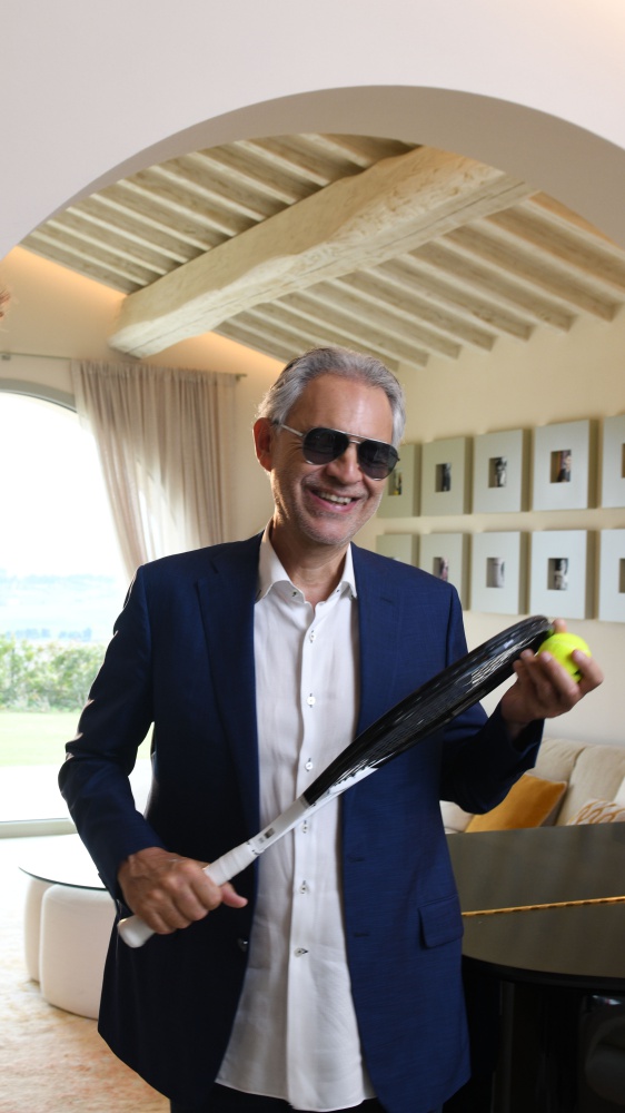 Vai alla pagina Andrea Bocelli  "Il mio nuovo singolo insieme a Jannik Sinner"