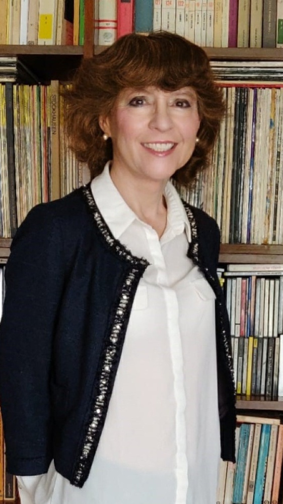 Vai alla pagina Angelina Spinoni Spazio Confidenze