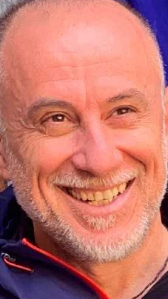 Vai alla pagina Angelo Pittro Vacanze intelligenti