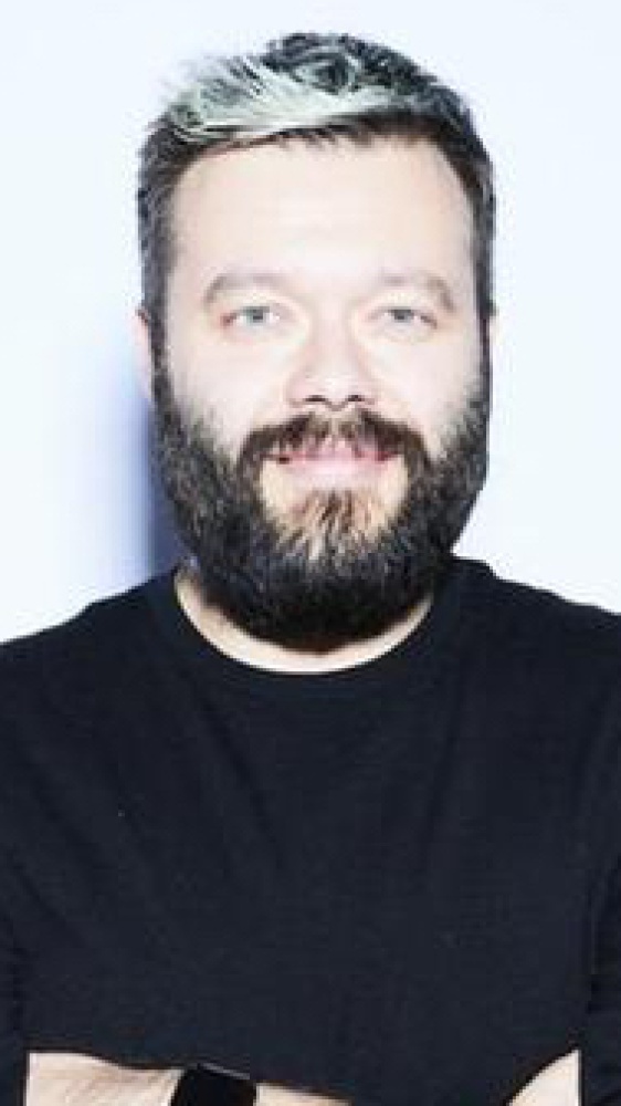 Vai alla pagina Angelo Ruggeri Spazio Sanremo