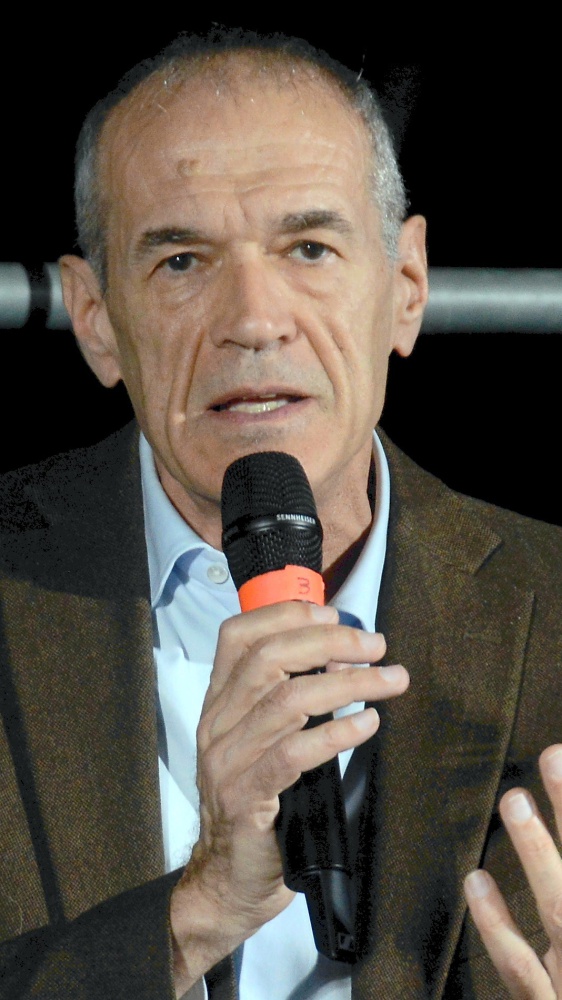 Vai alla pagina Carlo Cottarelli Spazio Attualità