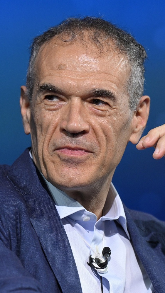 Vai alla pagina Carlo Cottarelli Spazio Attualità