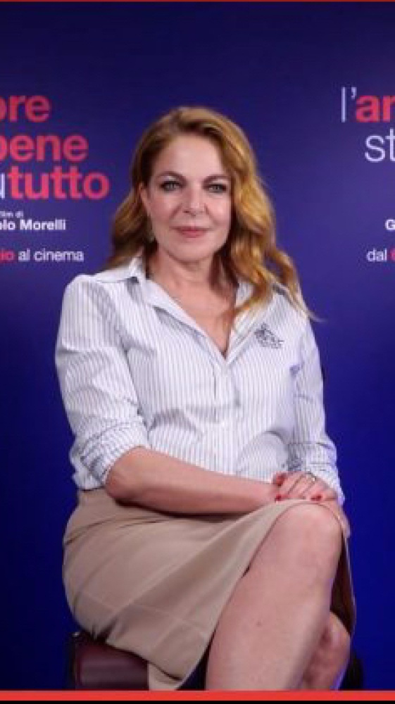 Vai alla pagina Claudia Gerini e Giampaolo Morelli: "L'Amore sta bene su tutto" Ospiti in W L’Italia, gli attori hanno presentato il film in uscita mercoledì 6 maggio