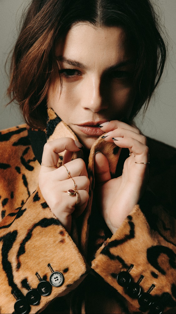 Vai alla pagina Emma: "Vi aspetto a Roma il 31 maggio per RTL 102.5 Power Hits Estate" Ospite in The Flight, la cantante ha annunciato i suoi prossimi live