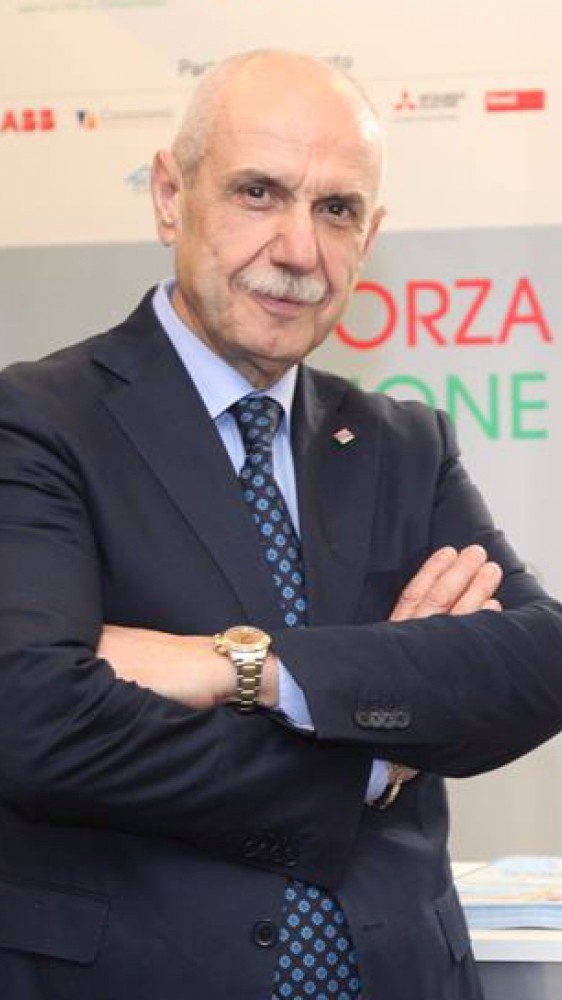 Vai alla pagina Francesco Burrelli Parla il presidente dell'Associazione Nazionale Amministratori Condominiali e Immobiliari