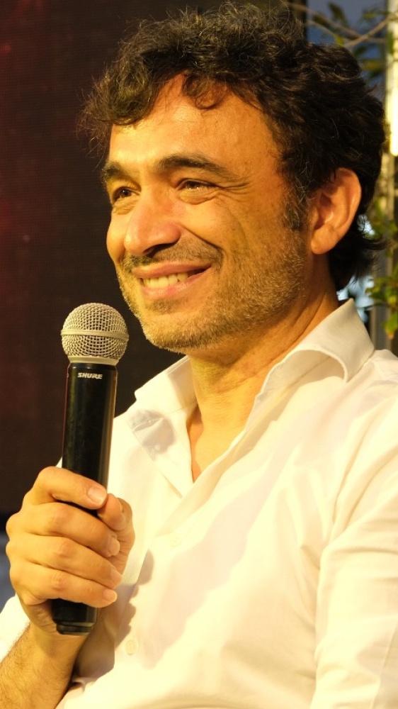 Vai alla pagina Giovanni Covone Stelle cadenti