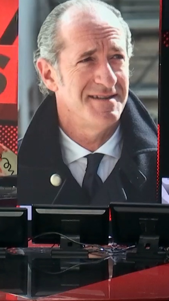 Vai alla pagina Luca Zaia Il rientro di Alberto Trentini a Venezia, dopo la liberazione