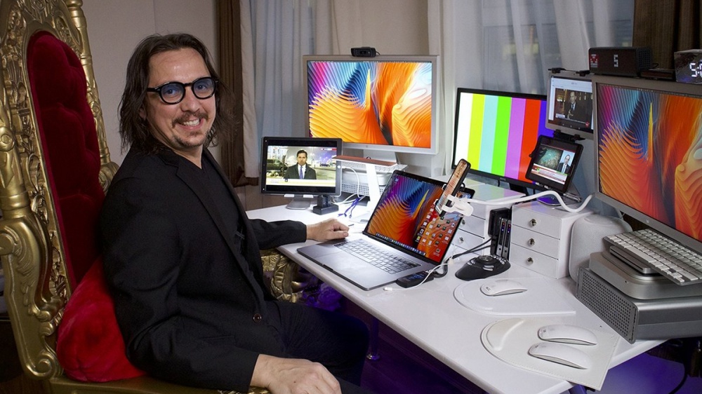 Marco Camisani Calzolari, l'esperto di digital ci ha parlato di