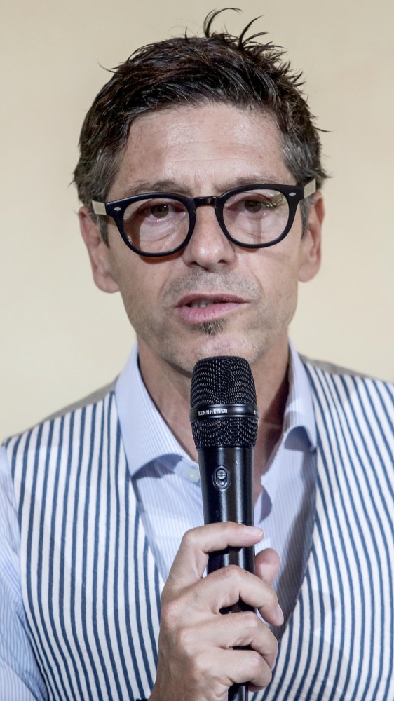 Vai alla pagina Massimiliano Dona Il ritorno dei call center?