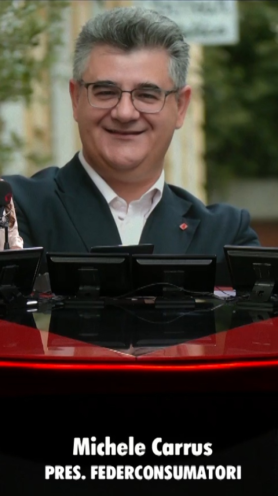 Vai alla pagina Michele Carrus Il prezzo dei carburanti