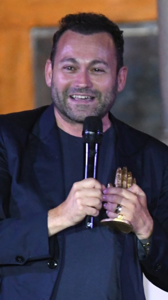 Vai alla pagina Nicola Santini Il bon ton delle feste