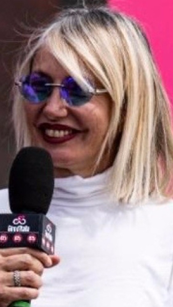 Vai alla pagina Paolo Pacchioni e Valentina Iannicelli Il Giro d'Italia di ciclismo
