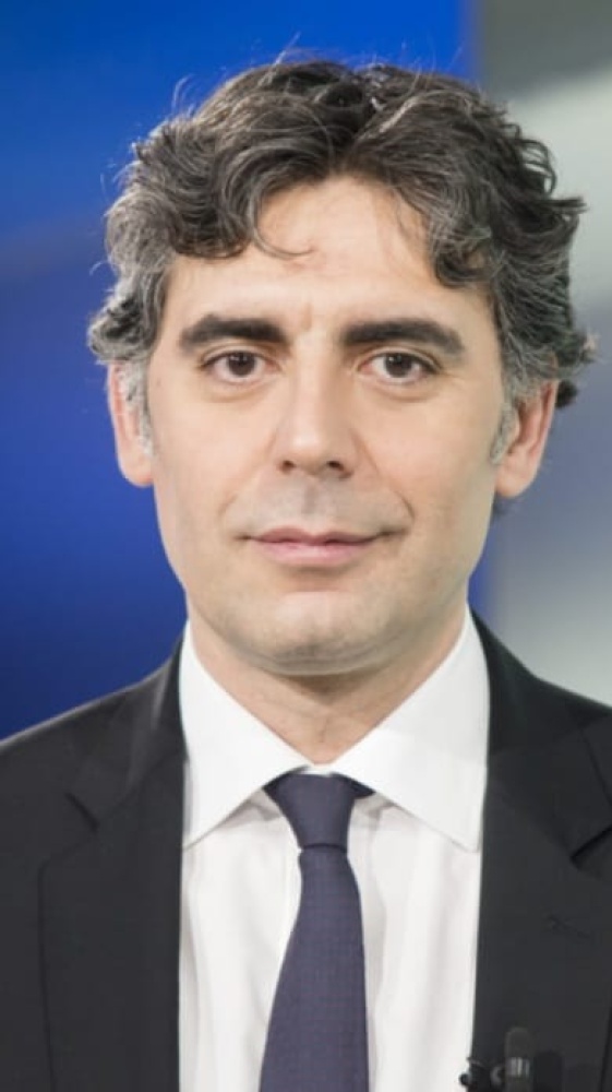 Vai alla pagina Renato Coen La stretta francese sui social ai minori di 15 anni