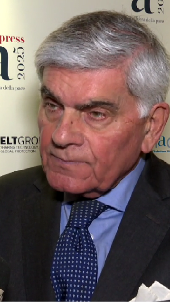 Vai alla pagina Riccardo Sessa  Spazio Attualità