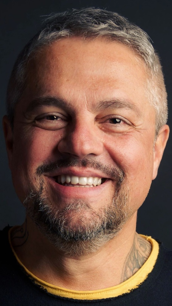 Vai alla pagina Rudy Bandiera Social 