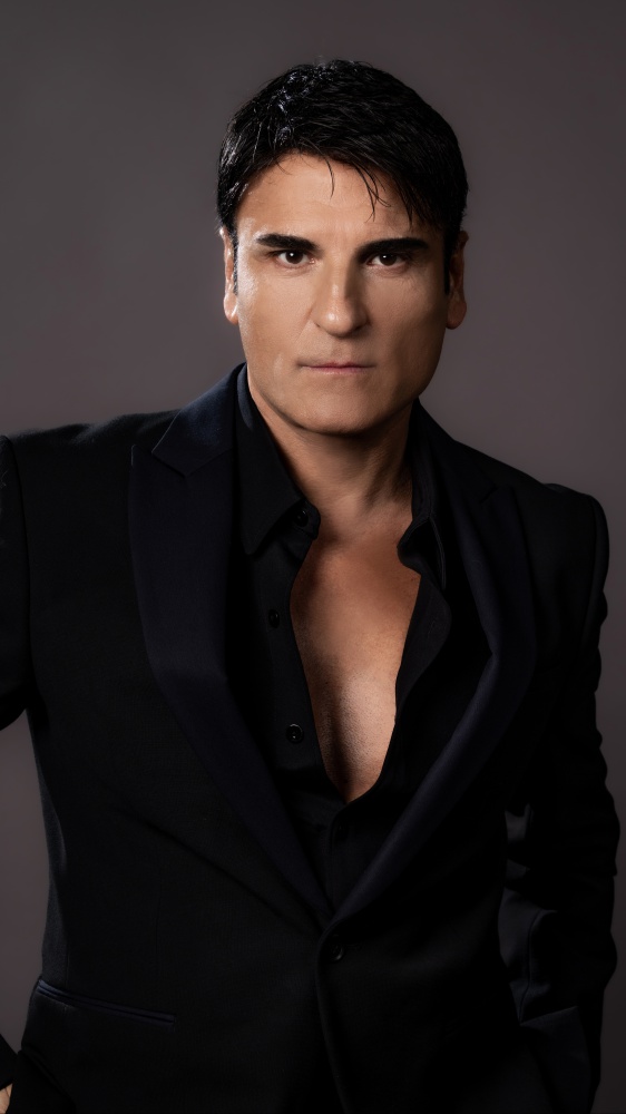 Vai alla pagina Sal Da Vinci ospite in The Flight in diretta da Sanremo