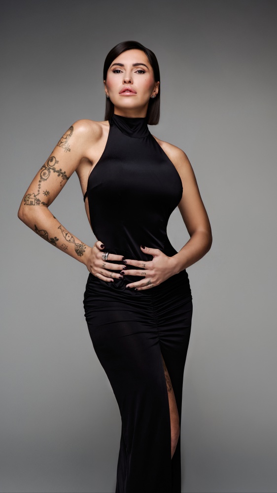 Vai alla pagina Serena Brancale: "Vi presento Sacro" Ospite in The Flight, la cantante ha parlato del suo nuovo disco