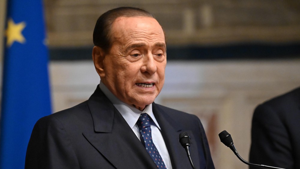 Silvio Berlusconi: "Un One Man Show? Perché no..."