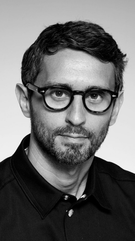 Vai alla pagina Simone Marchetti Morte Giorgio Armani