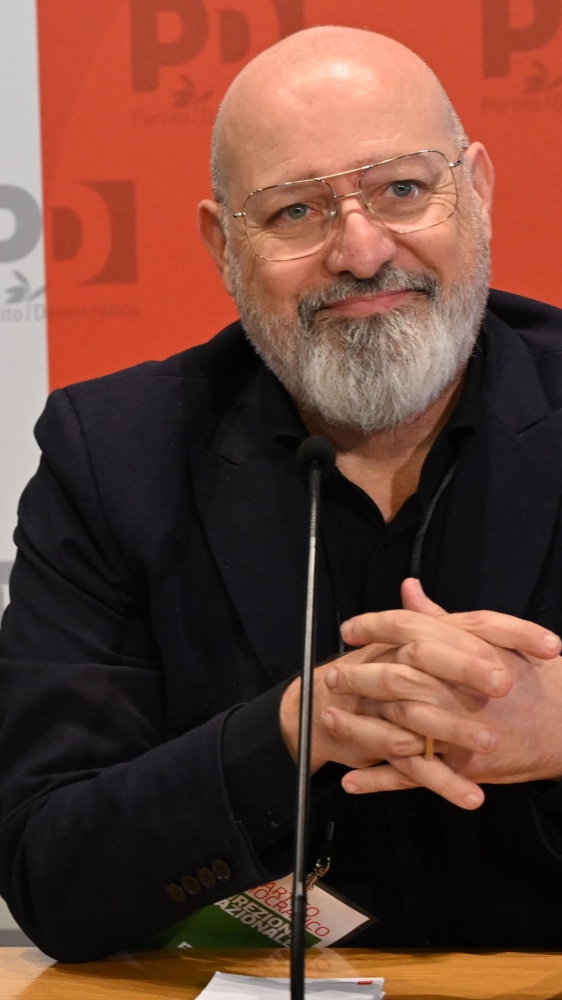 Vai alla pagina Stefano Bonaccini Referendum sulla giustizia