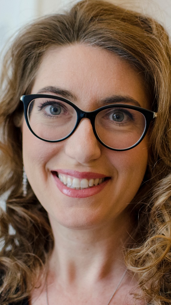 Vai alla pagina Valentina Petri Parliamo di libri per ragazzi