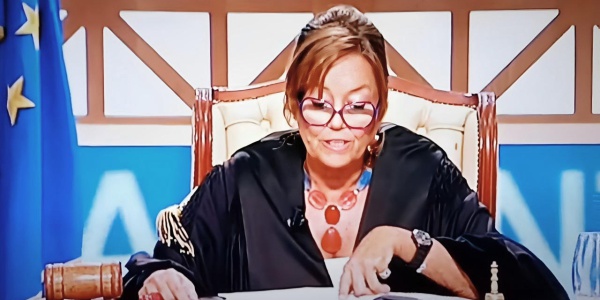 annamaria-bernardini-de-pace-a-non-stop-news-rtl-102-5-play