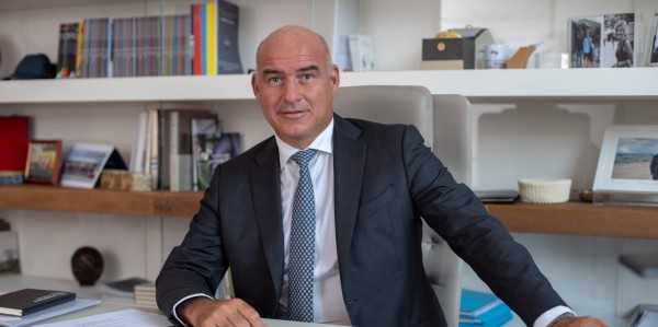 Ferruccio Resta RTL 102.5 Play