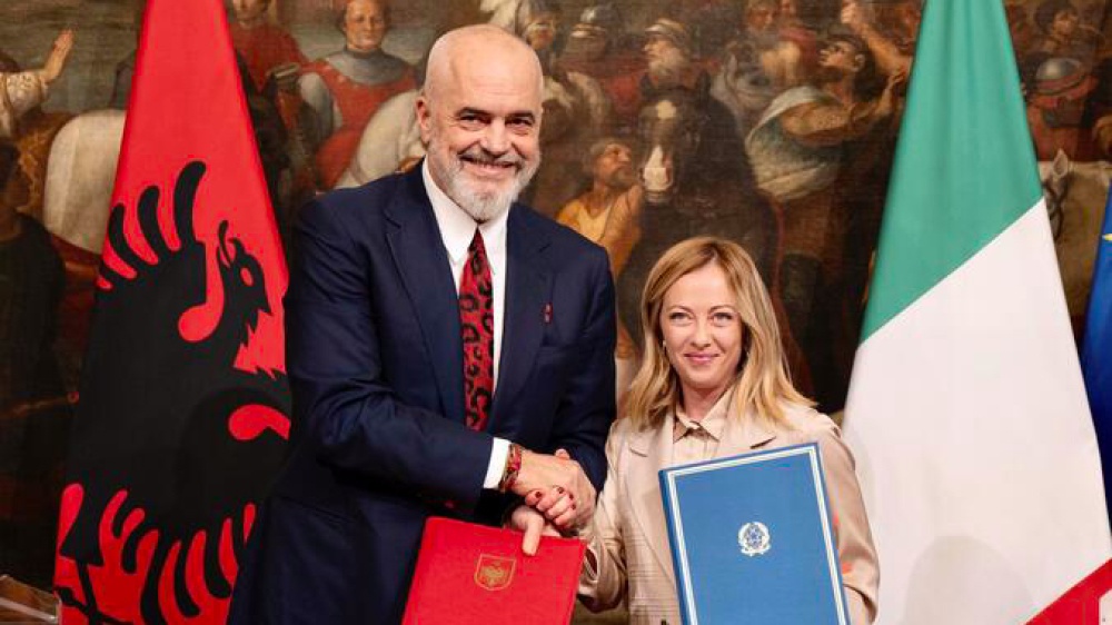 Albania, Musk e cultura della giurisdizione