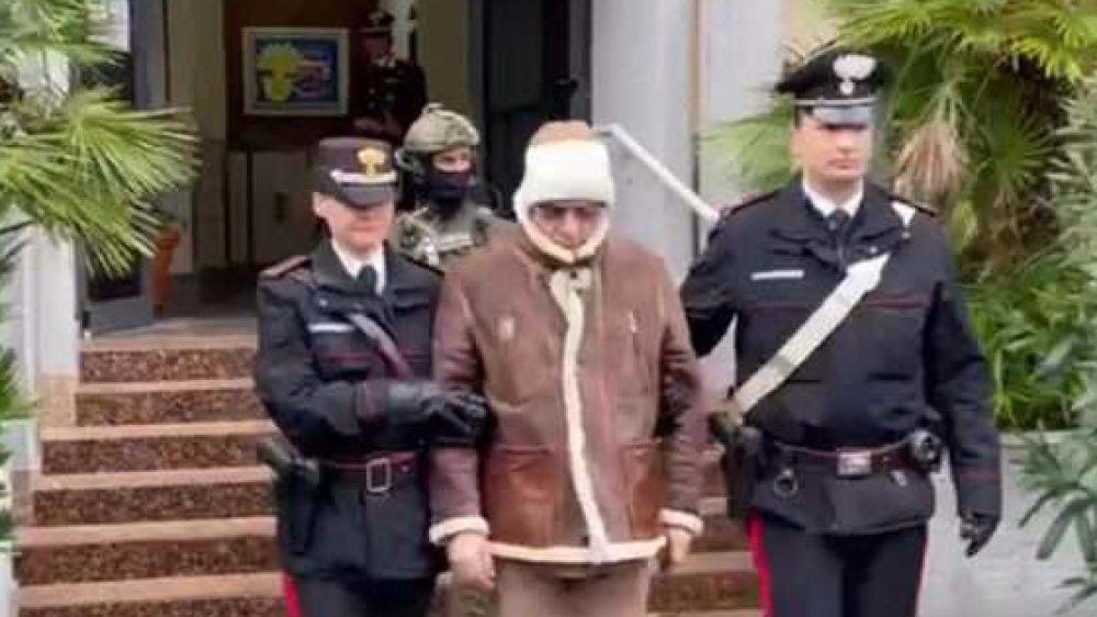 I prezzi del caffè al bar, la morte di Matteo Messina, le polemiche sui migranti