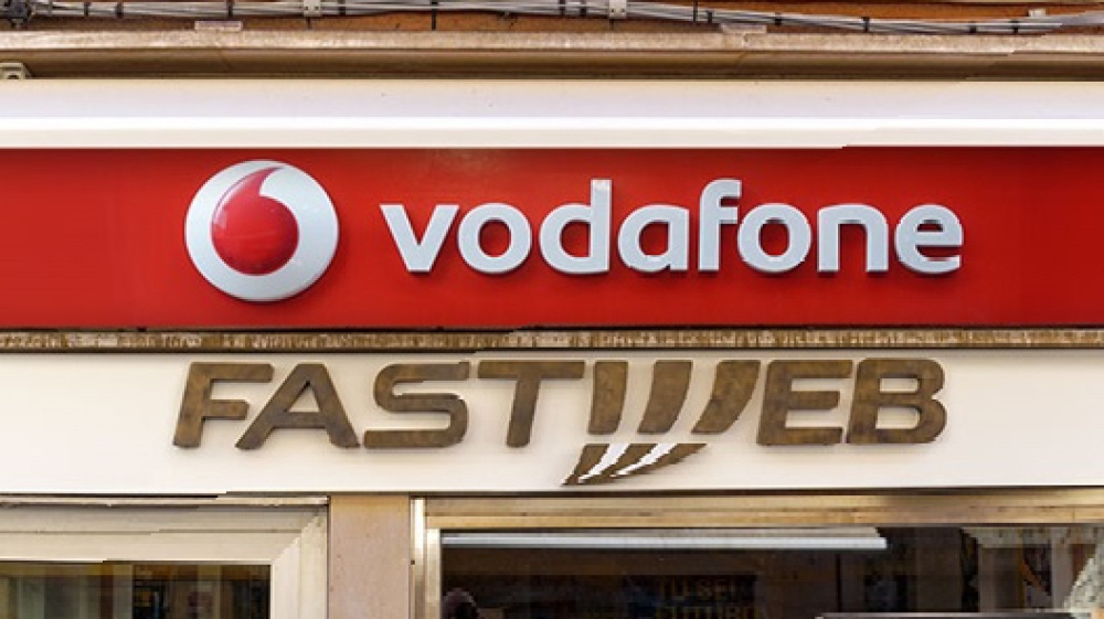 Il vertice a Berlino, Fastweb compra Vodafone, Medio Oriente e economia