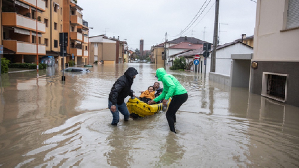 L’alluvione in Emilia-Romagna, i fondi made in Italy, la rottura Renzi-Calenda
