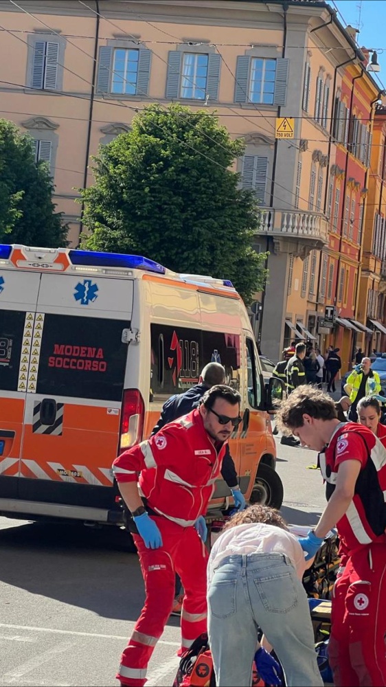 L'Indignato Speciale - Modena sotto choc 