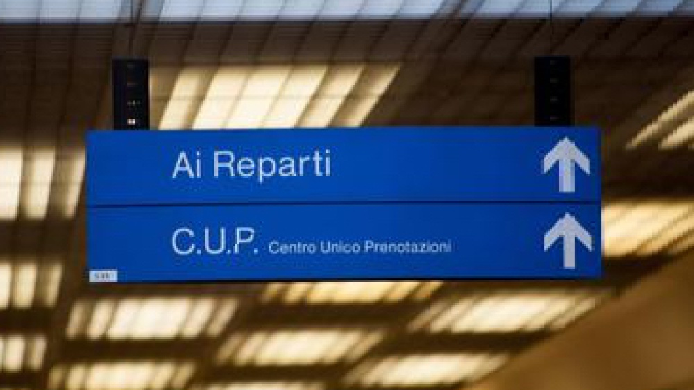 Sanità e liste d’attesa, migranti e criminalità, il turismo da record in Italia