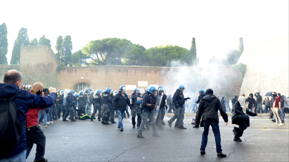 Scontri al corteo pro Palestina, gli insulti leghisti a Tajani, tasse e pensioni 