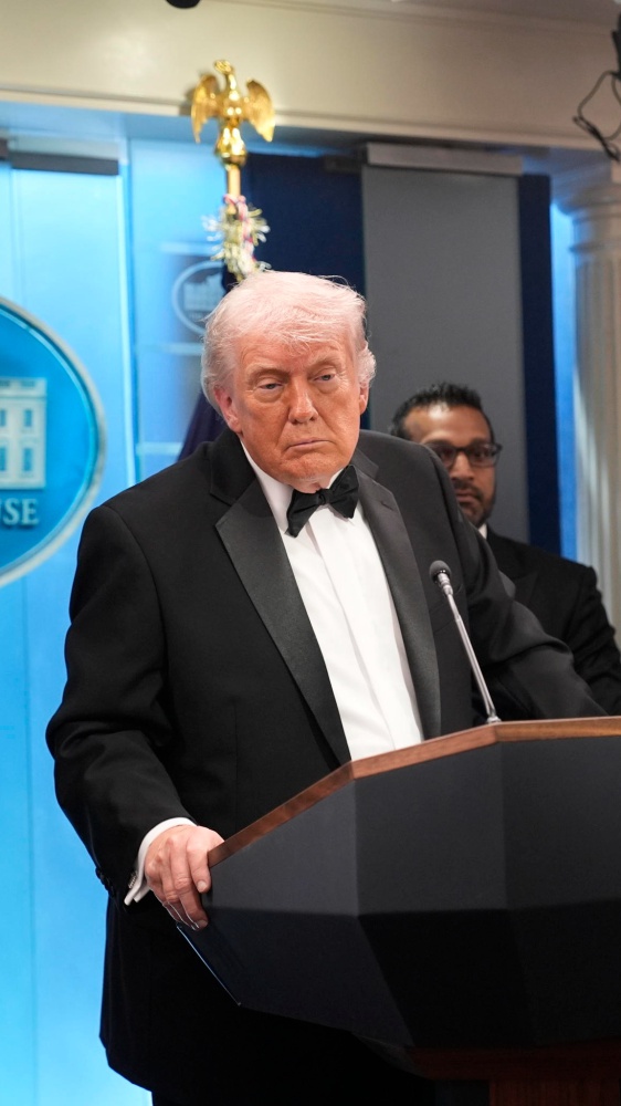 L'Indignato Speciale - Terrore alla Casa Bianca, il Mirino su Trump