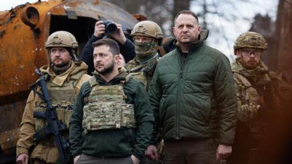 Un anno di guerra in Ucraina, il pestaggio a Firenze e la sentenza di Rigopiano