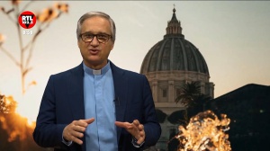 Il pensiero della domenica di Don Dario Viganò - La luce di Cristo illumina ogni uomo 