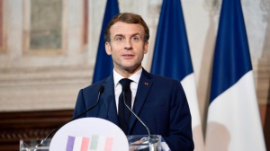 L'opinione di Davide Giacalone - Macron sfida Mosca, la mano d’opera inregolare, i calcoli dell’UE