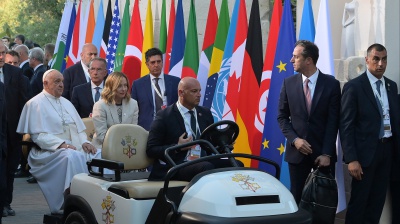 Vai alla pagina relativa a L'Indignato Speciale - Il G7 a guida italiana