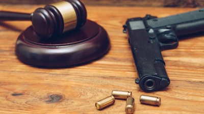 Vai alla pagina relativa a L'Indignato Speciale - La legittima difesa in Italia: un dibattito acceso