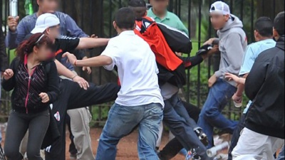 Vai alla pagina relativa a L'Indignato Speciale - Violenza senza limiti: indignazione e domande