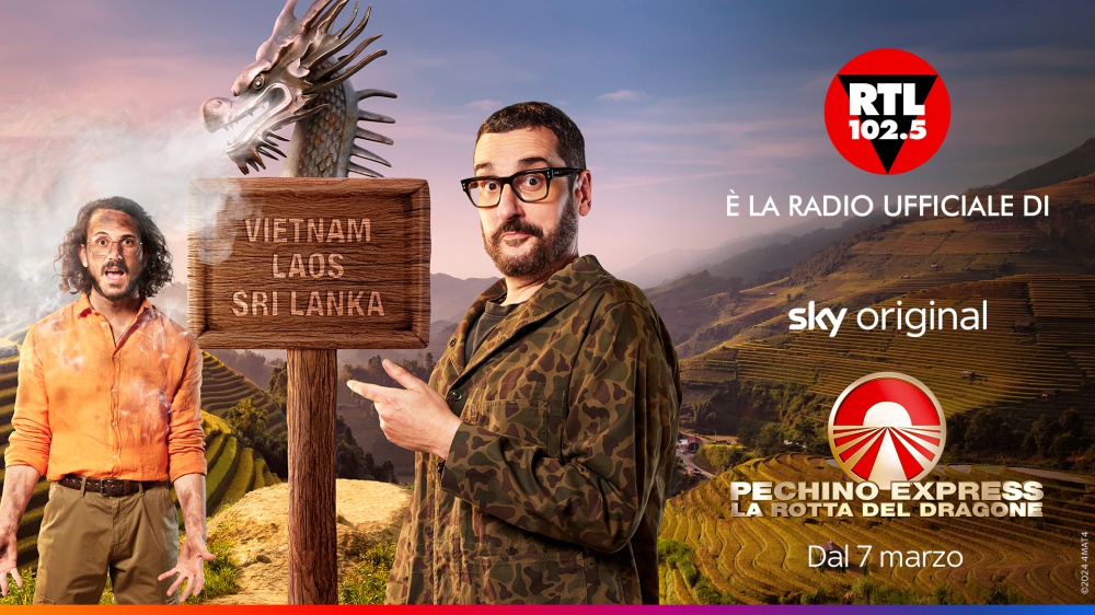 RTL 102.5 È LA RADIO UFFICIALE DI PECHINO EXPRESS - Segui su RTL 102.5 tutte le anticipazioni e le curiosità della nuova stagione di Pechino Express – La rotta del Dragone!